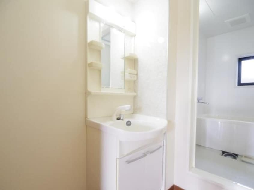  東海道本線/静岡駅 バス17分中村町下下車:停歩7分 2階 築20年