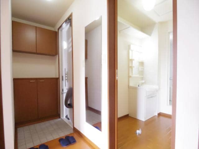  東海道本線/静岡駅 バス17分中村町下下車:停歩7分 2階 築20年