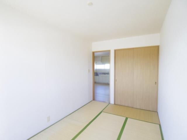  東海道本線/静岡駅 バス19分大浜公園入口下車:停歩8分 2階 築31年