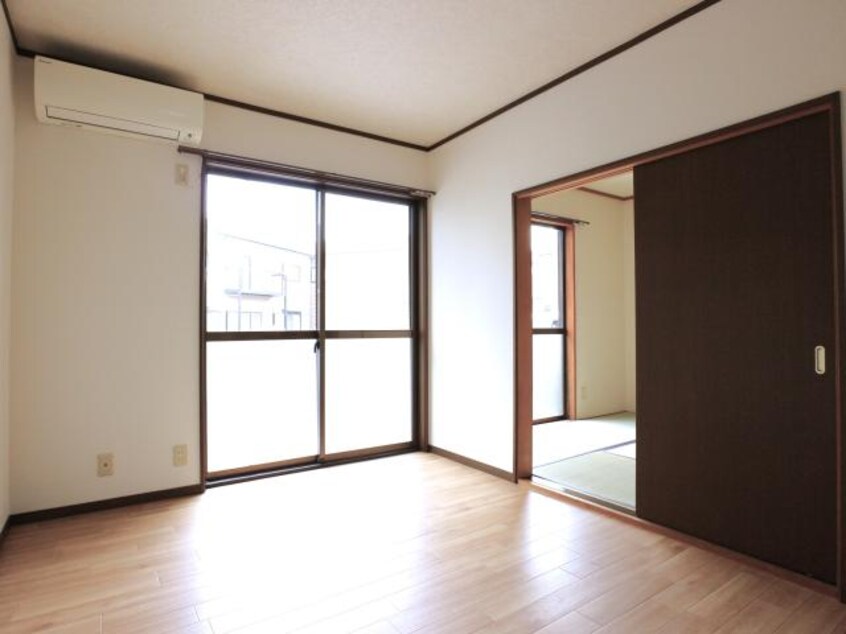  東海道本線/静岡駅 バス8分中田三丁目西下車:停歩4分 1階 築29年