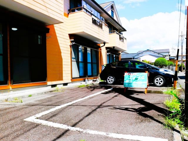  東海道本線/静岡駅 バス8分中田三丁目西下車:停歩4分 1階 築29年