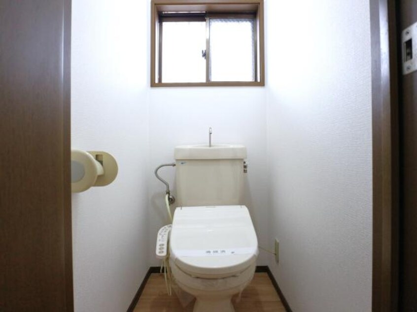  東海道本線/静岡駅 バス8分中田三丁目西下車:停歩4分 1階 築29年