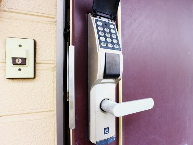  東海道本線/静岡駅 バス8分中田三丁目西下車:停歩4分 1階 築29年