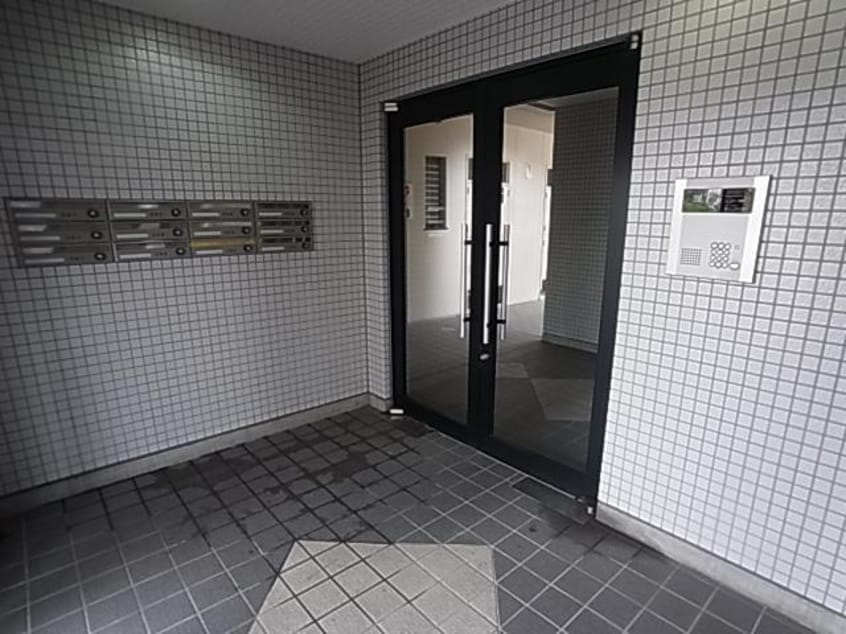  東海道本線/静岡駅 バス15分中村町下下車:停歩4分 2階 築19年