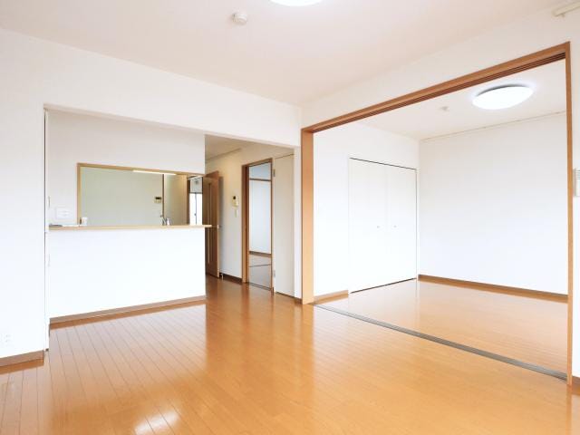  東海道本線/静岡駅 バス14分有明町南下車:停歩6分 2階 築18年