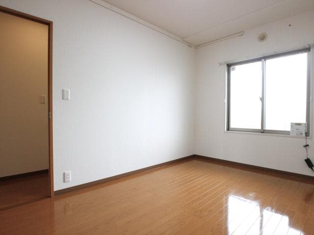  東海道本線/静岡駅 バス14分有明町南下車:停歩6分 2階 築18年