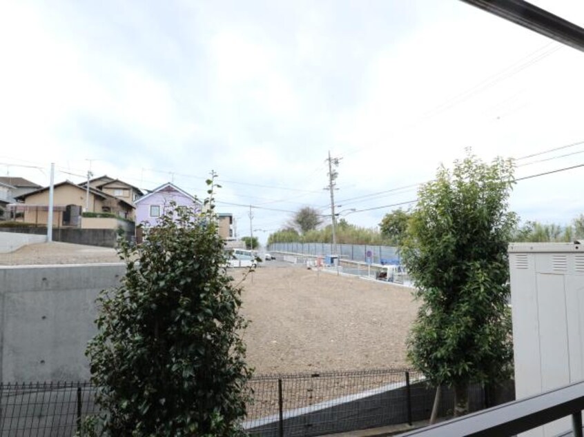  東海道本線/静岡駅 バス20分小鹿公館前下車:停歩7分 1階 築18年