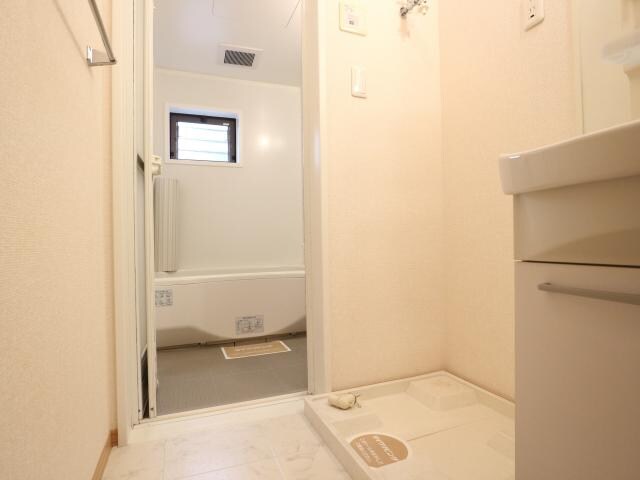  東海道本線/静岡駅 バス20分小鹿公館前下車:停歩7分 1階 築18年