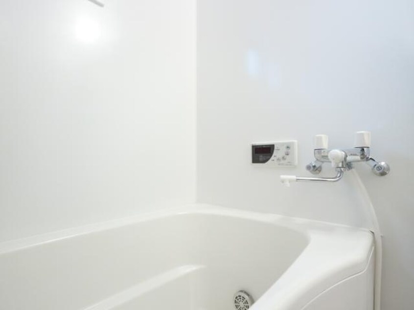  東海道本線/静岡駅 バス20分小鹿公館前下車:停歩7分 1階 築18年