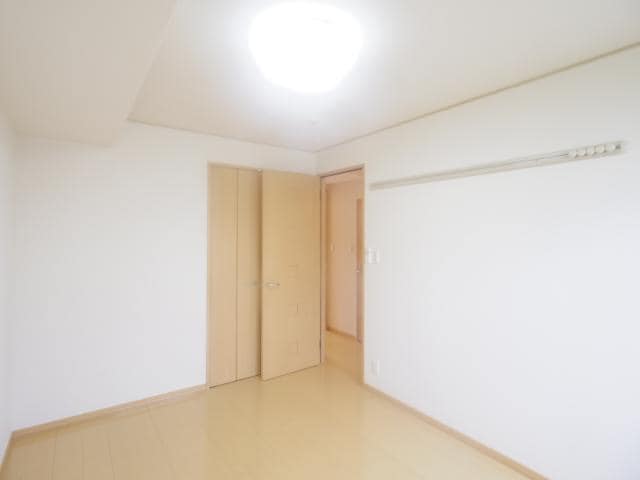  東海道本線/藤枝駅 バス10分高柳三丁目下車:停歩4分 1階 築19年