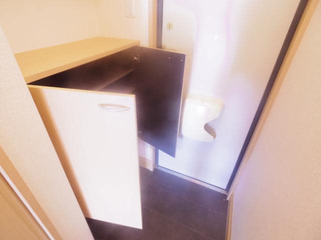  東海道本線/藤枝駅 バス10分高柳三丁目下車:停歩4分 1階 築19年