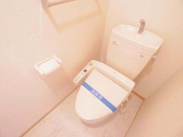  東海道本線/藤枝駅 バス10分高柳三丁目下車:停歩4分 1階 築19年