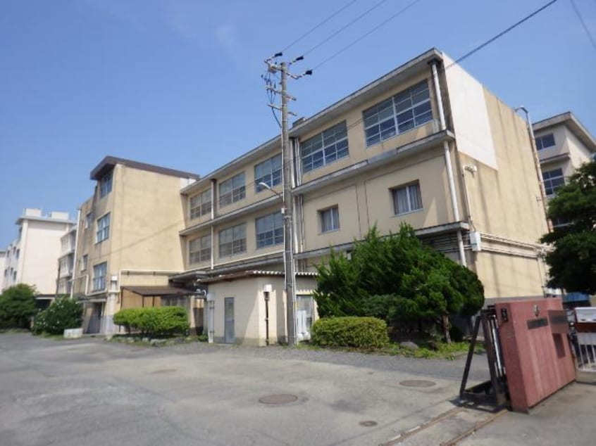 静岡市立中島小学校(小学校)まで1668m 東海道本線/静岡駅 バス10分登呂遺跡入口下車:停歩9分 1階 築19年