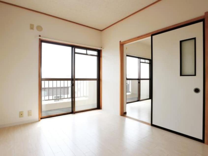  東海道本線/静岡駅 バス15分登呂コープタウン入口下車:停歩7分 3階 築29年