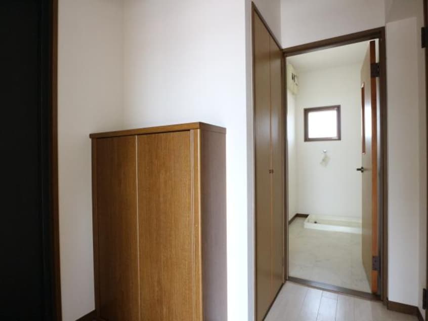  東海道本線/静岡駅 バス15分登呂コープタウン入口下車:停歩7分 3階 築29年