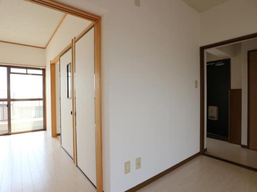  東海道本線/静岡駅 バス15分登呂コープタウン入口下車:停歩7分 3階 築29年