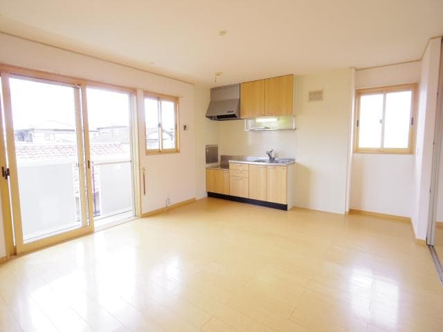  東海道本線/静岡駅 バス12分静岡総合庁舎前下車:停歩9分 2階 築18年