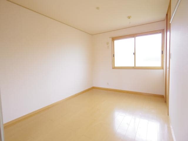  東海道本線/静岡駅 バス12分静岡総合庁舎前下車:停歩9分 2階 築18年