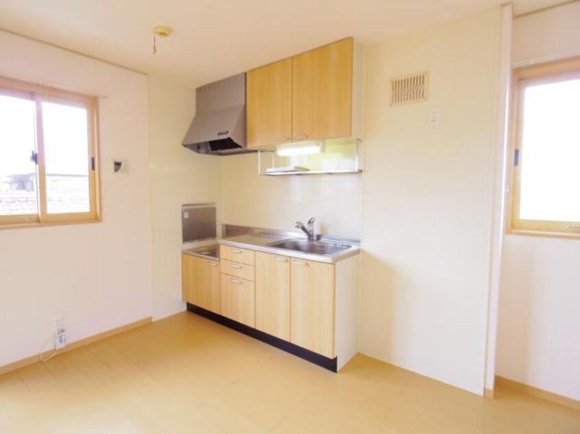  東海道本線/静岡駅 バス12分静岡総合庁舎前下車:停歩9分 2階 築18年