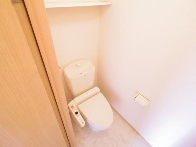  東海道本線/静岡駅 バス12分静岡総合庁舎前下車:停歩9分 2階 築18年