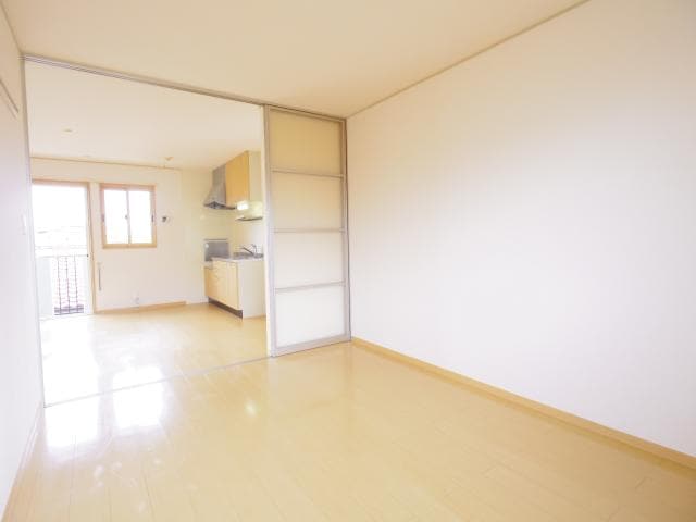  東海道本線/静岡駅 バス12分静岡総合庁舎前下車:停歩9分 2階 築18年