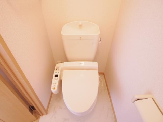  東海道本線/静岡駅 バス12分静岡総合庁舎前下車:停歩9分 2階 築18年