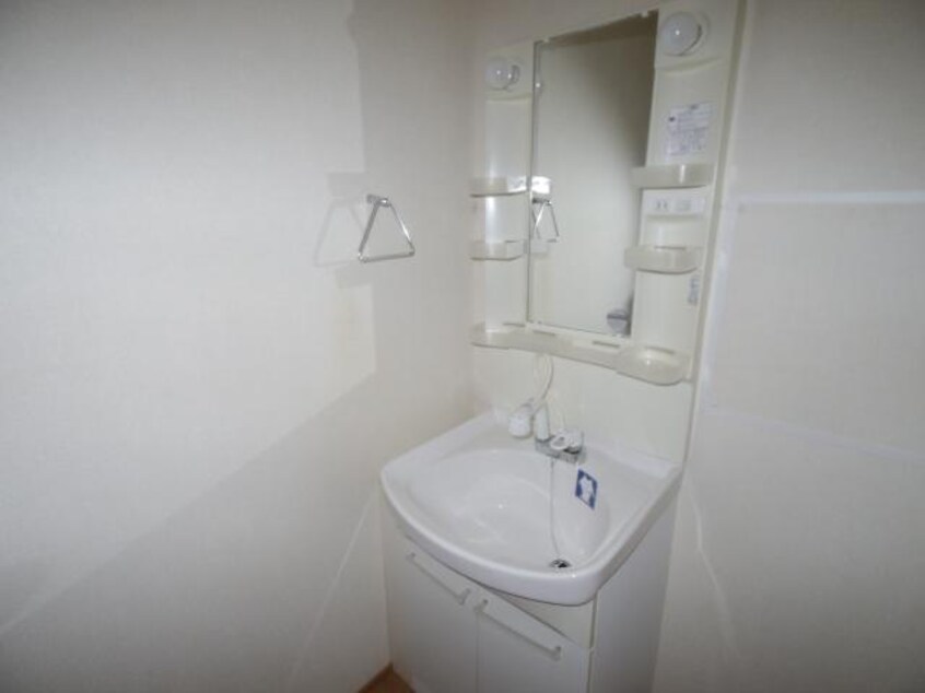  東海道本線/藤枝駅 バス13分清水山入口下車:停歩10分 1階 築18年