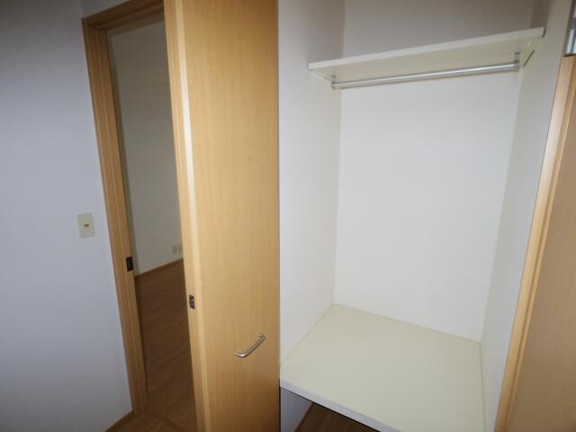  東海道本線/藤枝駅 バス13分清水山入口下車:停歩10分 1階 築18年