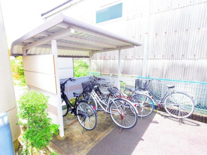  東海道本線/焼津駅 バス20分高草橋下車:停歩1分 1階 築18年
