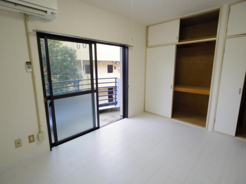  東海道本線/静岡駅 バス22分堀ノ内下車:停歩6分 2階 築33年