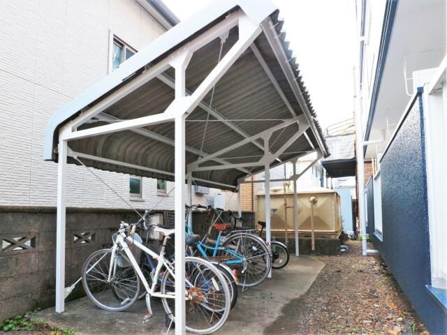  東海道本線/静岡駅 バス10分中田三丁目西下車:停歩2分 1階 築41年