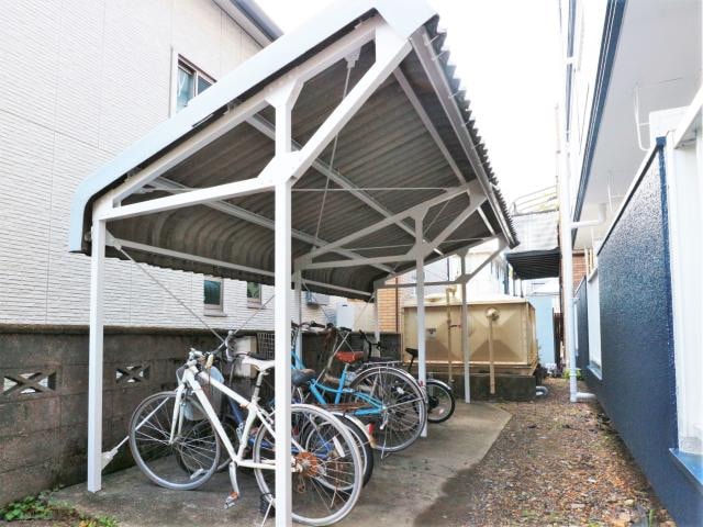  東海道本線/静岡駅 バス10分中田三丁目西下車:停歩2分 1階 築41年