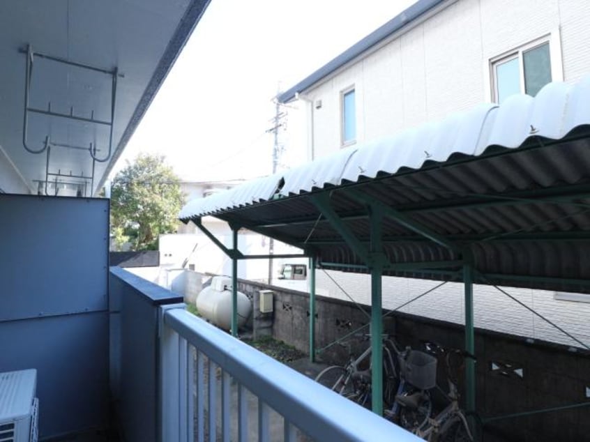  東海道本線/静岡駅 バス10分中田三丁目西下車:停歩2分 1階 築41年