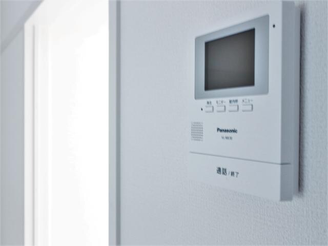  東海道本線/静岡駅 バス10分中田三丁目西下車:停歩2分 1階 築41年