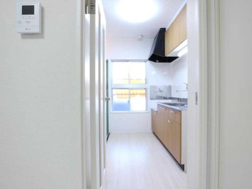  東海道本線/静岡駅 バス10分中田三丁目西下車:停歩2分 1階 築41年