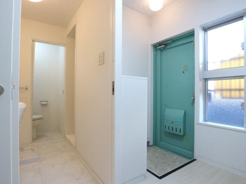  東海道本線/静岡駅 バス10分中田三丁目西下車:停歩2分 1階 築41年