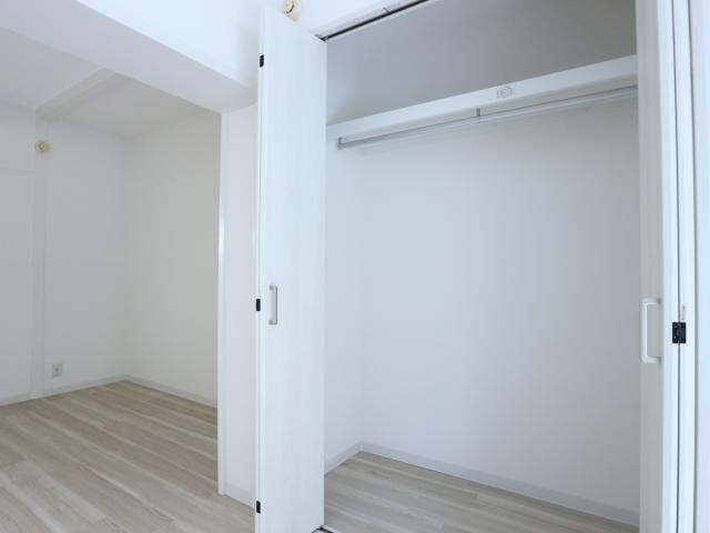  東海道本線/静岡駅 バス10分中田三丁目西下車:停歩2分 1階 築41年