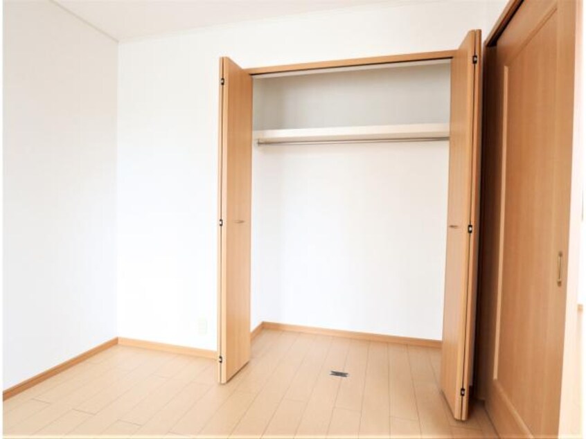  東海道本線/西焼津駅 徒歩27分 2階 築17年