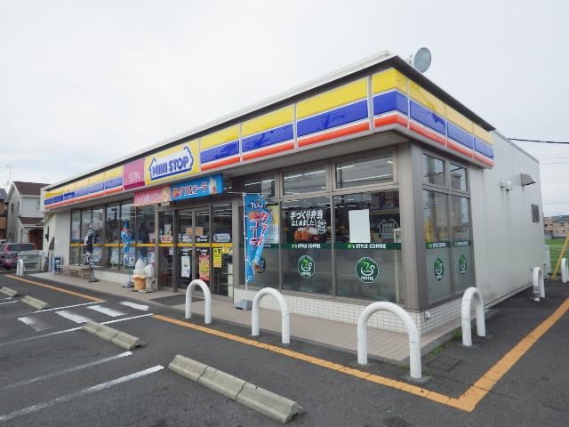 ミニストップ静岡西島店(コンビニ)まで860m 東海道本線/静岡駅 バス21分大浜下車:停歩6分 2階 築17年