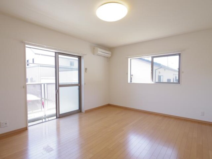  東海道本線/静岡駅 バス22分大谷中下車:停歩3分 1階 築18年