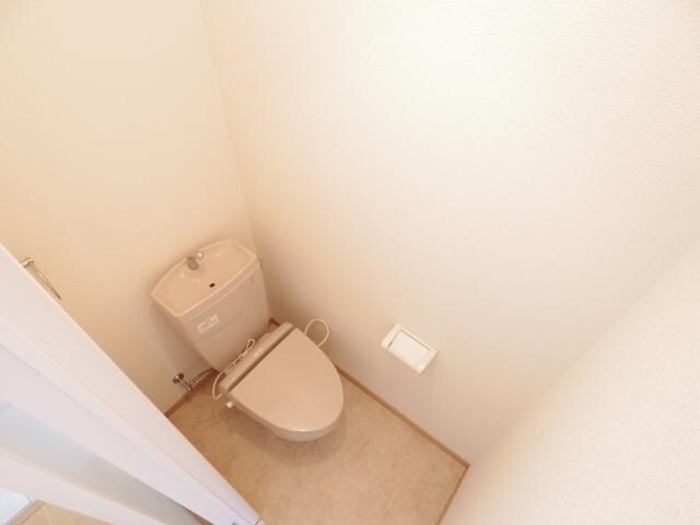  東海道本線/静岡駅 バス22分大谷中下車:停歩3分 1階 築18年