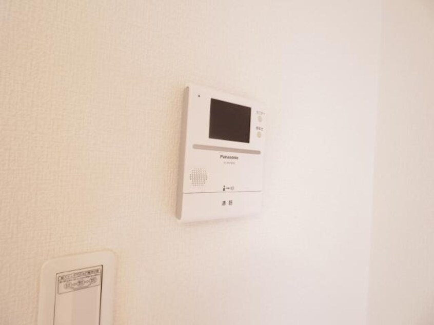  東海道本線/静岡駅 バス22分大谷中下車:停歩3分 1階 築18年