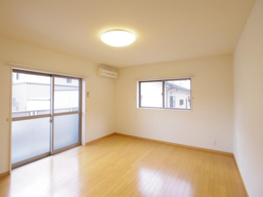  東海道本線/静岡駅 バス22分大谷中下車:停歩3分 1階 築18年