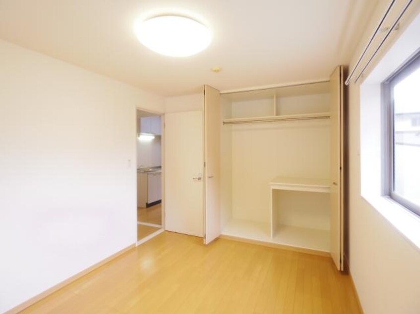  東海道本線/静岡駅 バス22分大谷中下車:停歩3分 1階 築18年