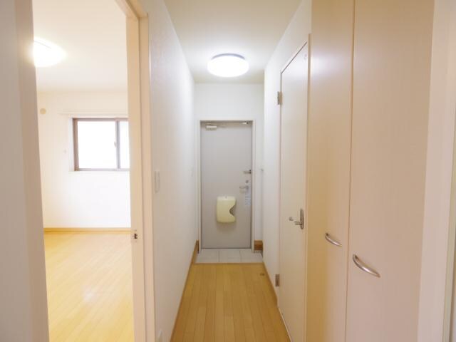  東海道本線/静岡駅 バス22分大谷中下車:停歩3分 1階 築18年