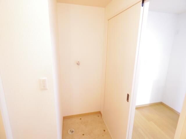  東海道本線/静岡駅 バス22分大谷中下車:停歩3分 1階 築18年