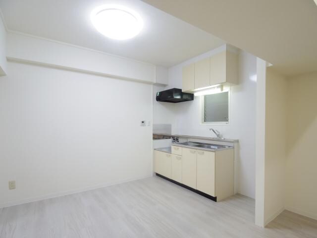  東海道本線/静岡駅 徒歩6分 2階 築43年