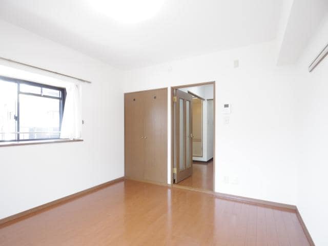  東海道本線/東静岡駅 徒歩10分 1階 築28年