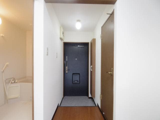  東海道本線/東静岡駅 徒歩10分 1階 築28年