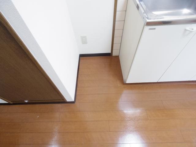  東海道本線/東静岡駅 徒歩10分 1階 築28年